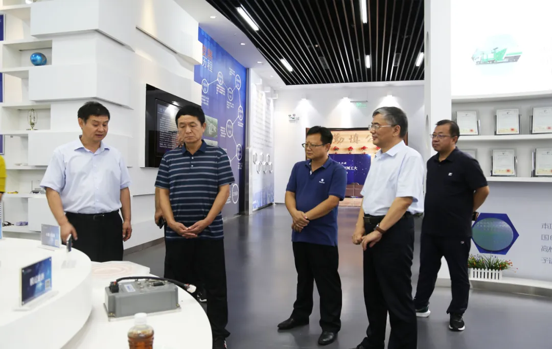 田俊勇副市長一行蒞臨河北工業(yè)大學(xué)考察交流(圖2)