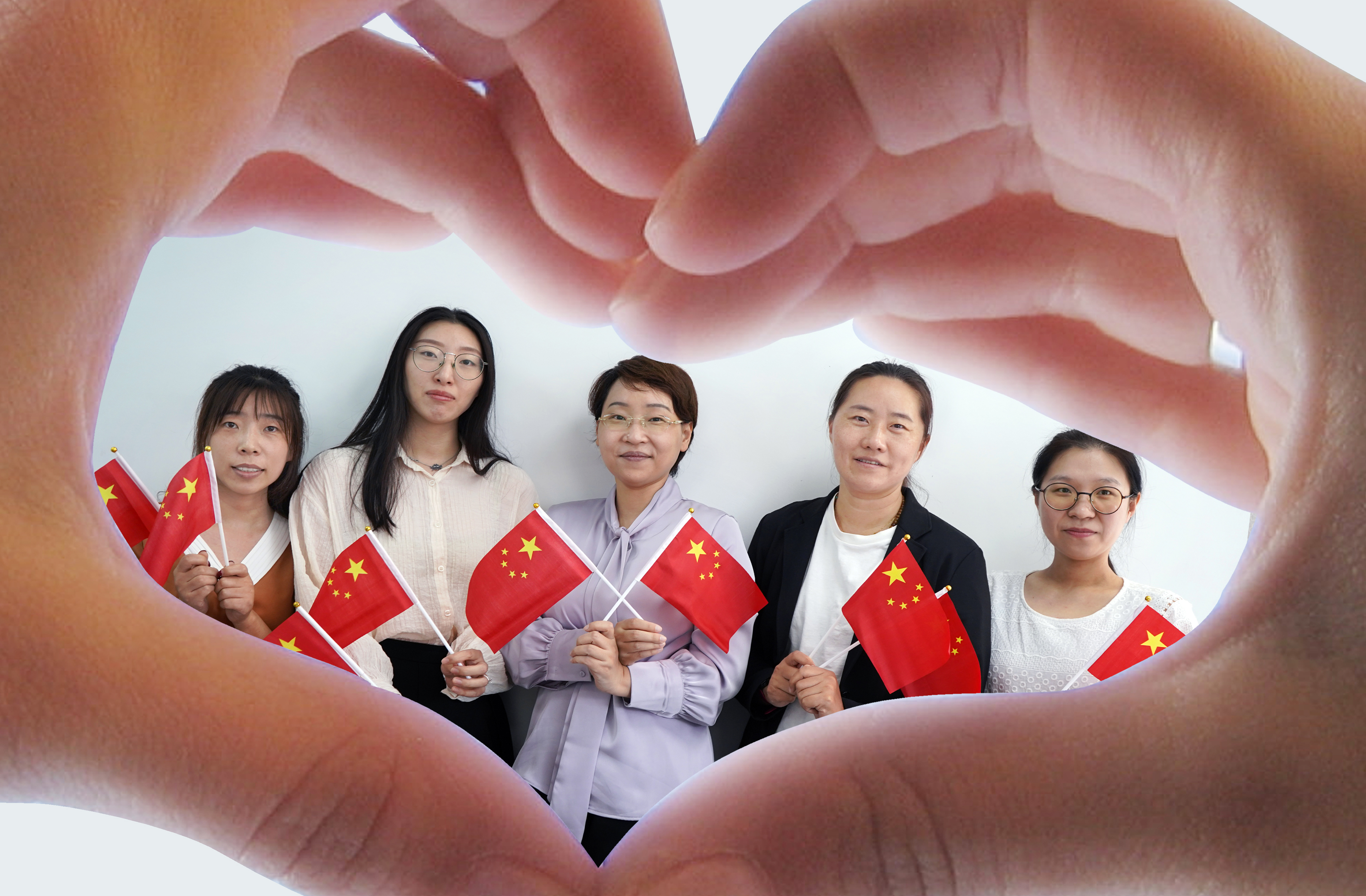 我和國旗合個影丨來自工大科雅人的表白(圖9)