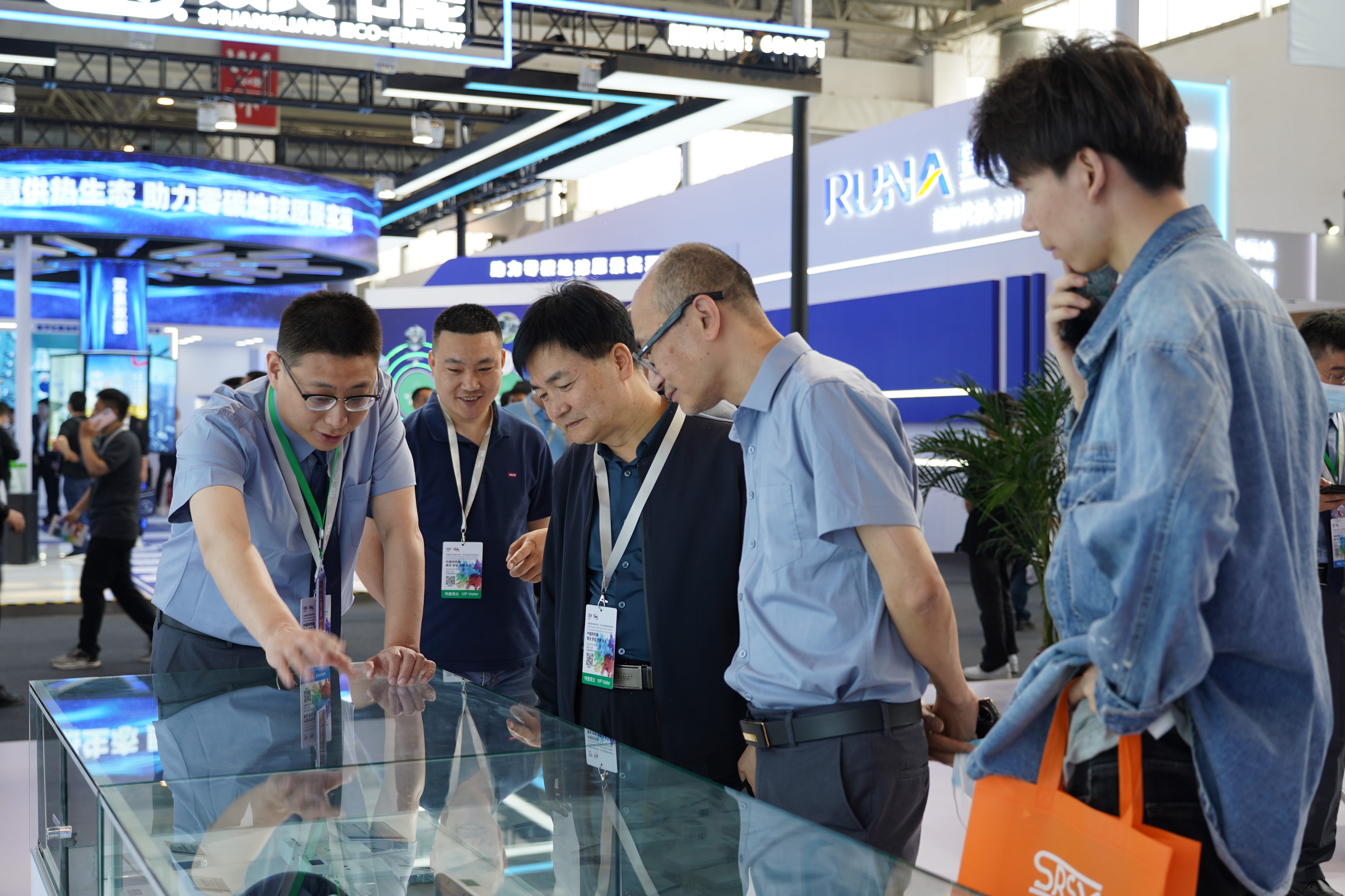 中國供熱展盛大開幕！工大科雅展位現場火爆！(圖6)